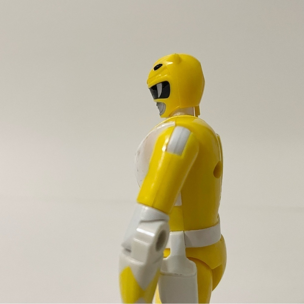 Mighty Morphin Power Rangers Trini Yellow Ranger Head Flips - Picture 5 of 16